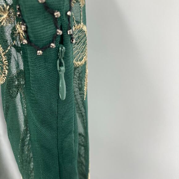 Elegant Black and Green Embellished Mini Dress - Picture 12 of 16